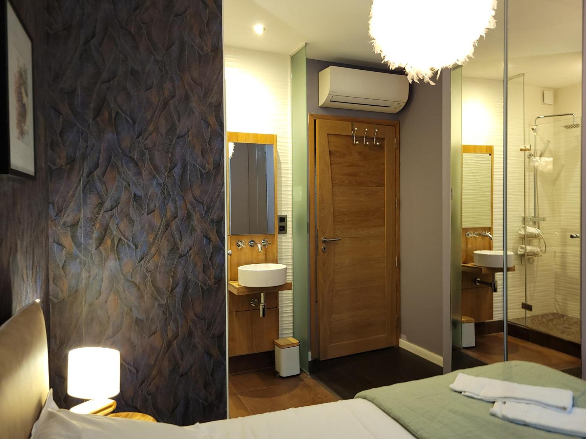 L'Eau Vive Jacuzzi Et Sauna En Vieille Ville 5 Annecy Bagian luar foto