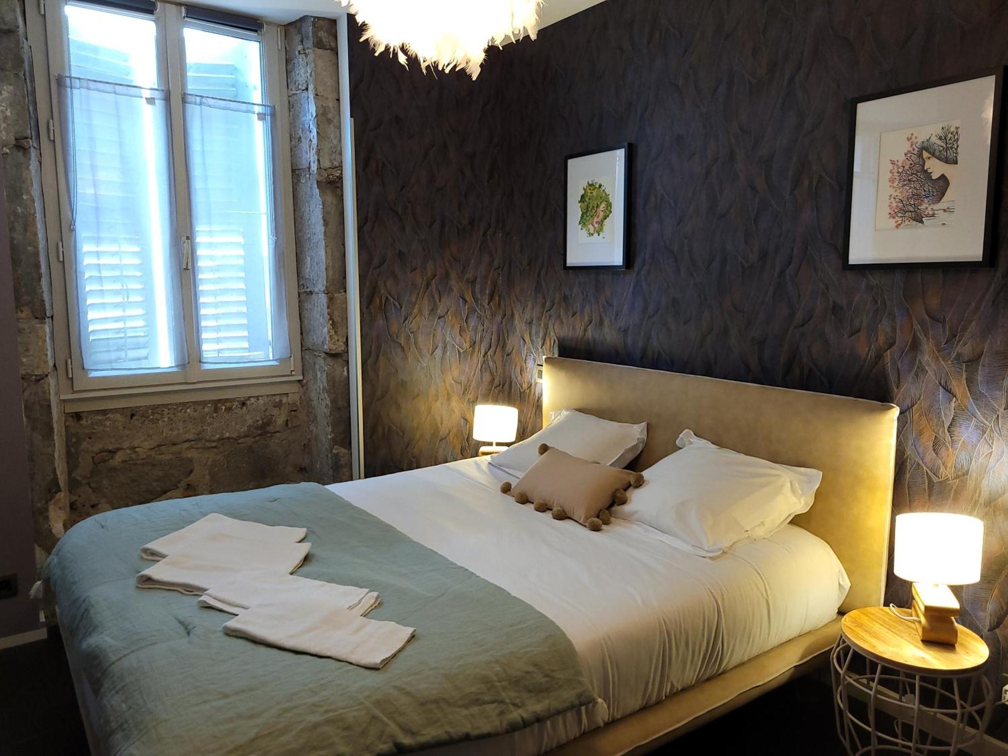 L'Eau Vive Jacuzzi Et Sauna En Vieille Ville 5 Annecy Bagian luar foto